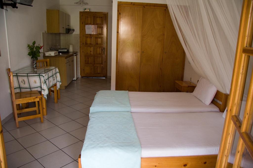 Anna Maria Studios Agios Nikolaos  Camera foto
